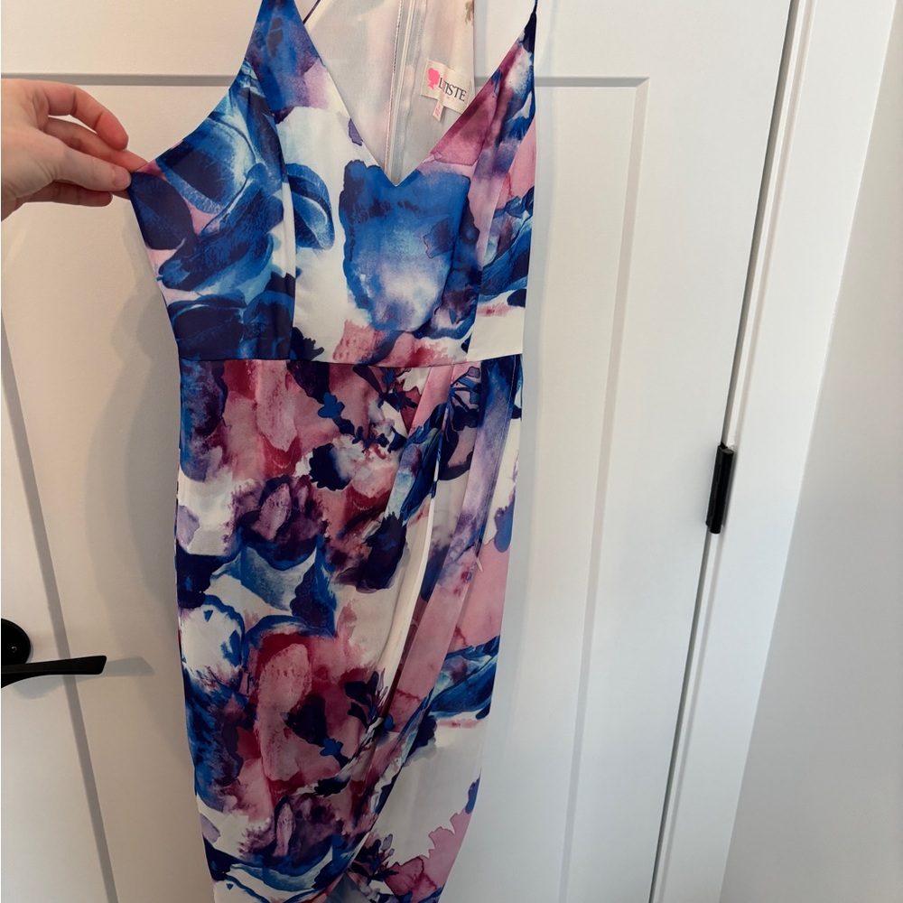 L'ATISTE Blue and Pink Floral Midi Dress
